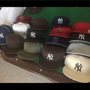New York Yankees Hats. Size 7-1/2. Some like new